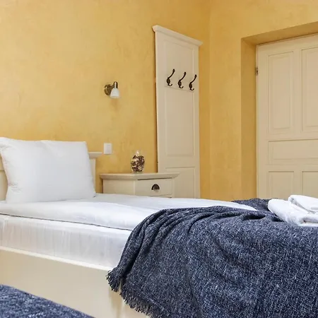 Airport Wanderer - Vandor Fogado Guest house