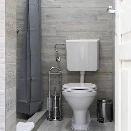 Airport Wanderer - Vandor Fogado 3*