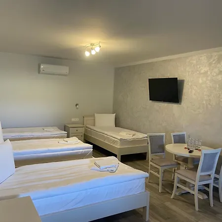 Airport Wanderer - Vandor Fogado Guest house *