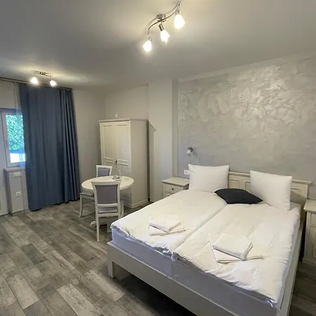 Airport Wanderer - Vandor Fogado Guest house