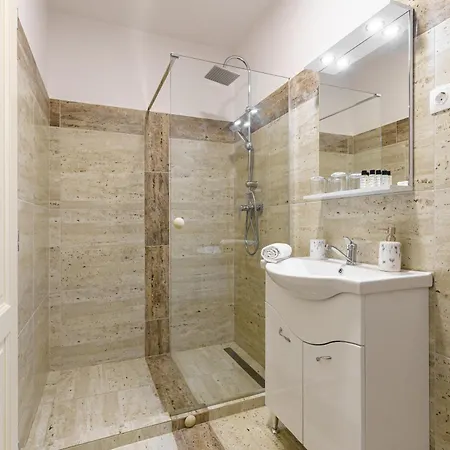 Airport Wanderer - Vandor Fogado Guest house Vecses